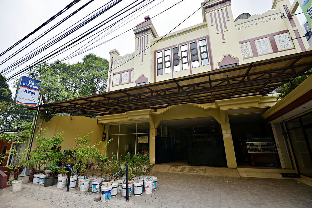 Zen Rooms Kuningan Syariah Jakarta Exteriér fotografie