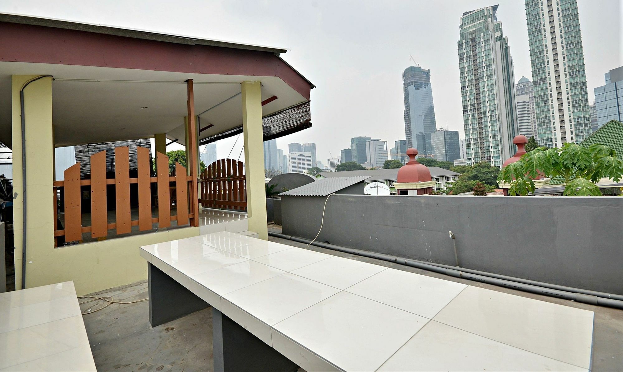 Zen Rooms Kuningan Syariah Jakarta Exteriér fotografie