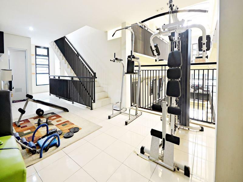 Zen Rooms Kuningan Syariah Jakarta Exteriér fotografie